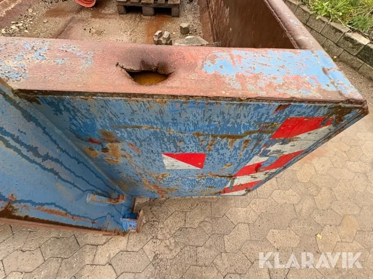 Billede 12 - Åben container med byggematerialer