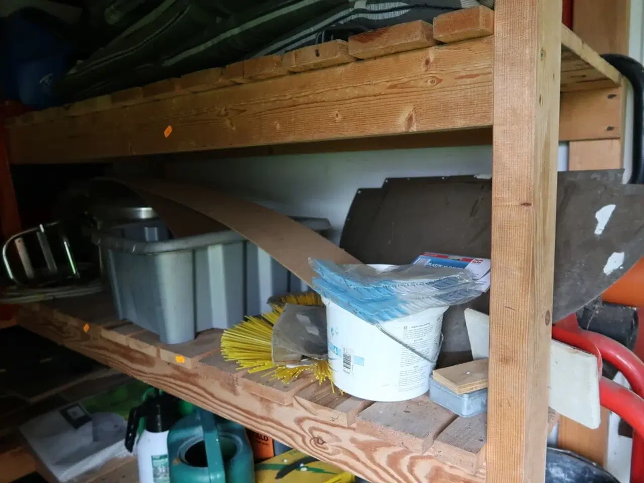 Billede 8 - Div. Værktøj, 2-taktsbenzin, plejemidler m.m.