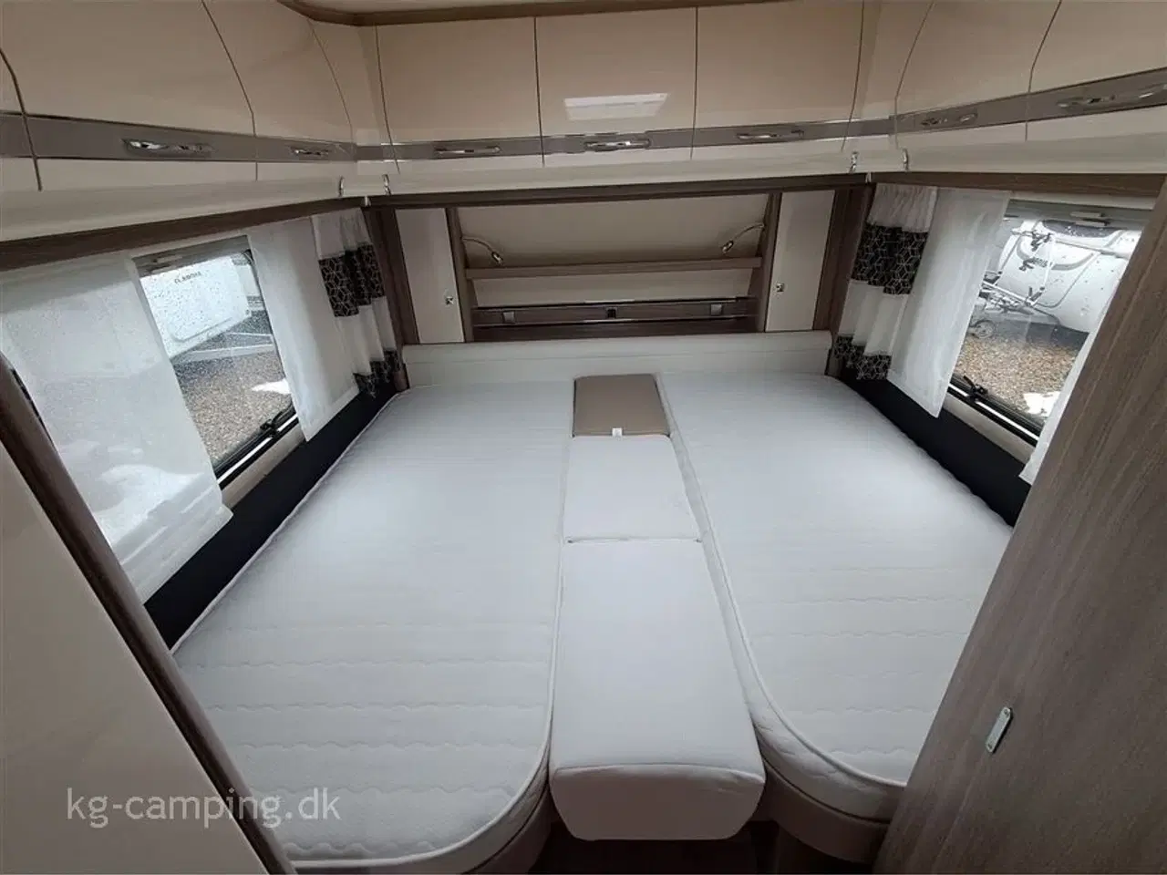 Billede 6 - 2019 - Fendt Tendenza 515 SG   Kvalitetsvogn indrettet med enkeltsenge og sengeudtræk samt THULE 6300 markise, TRUMA XT mover, TRUMA Aircon