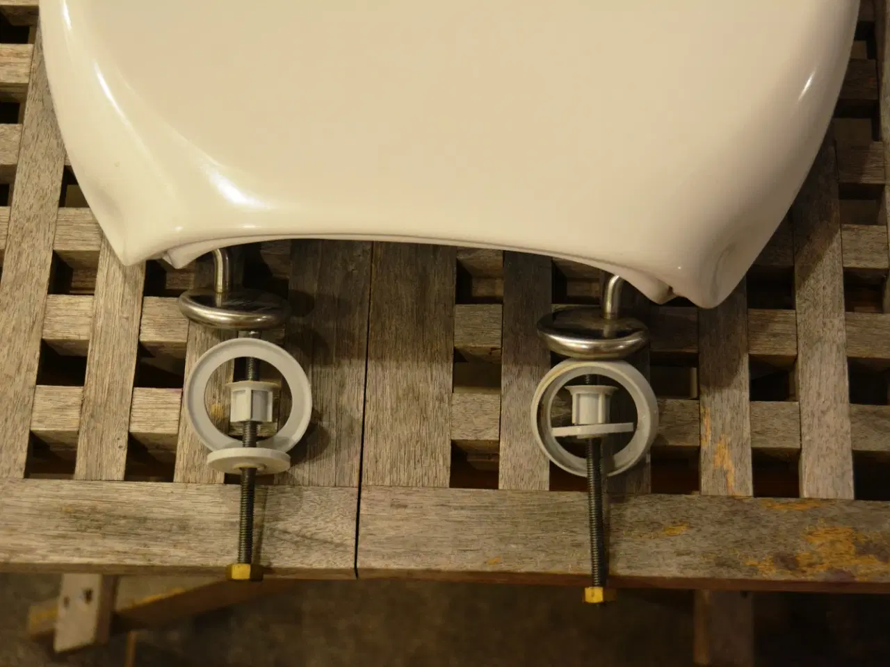 Billede 2 - Toiletsæde i god forfatning