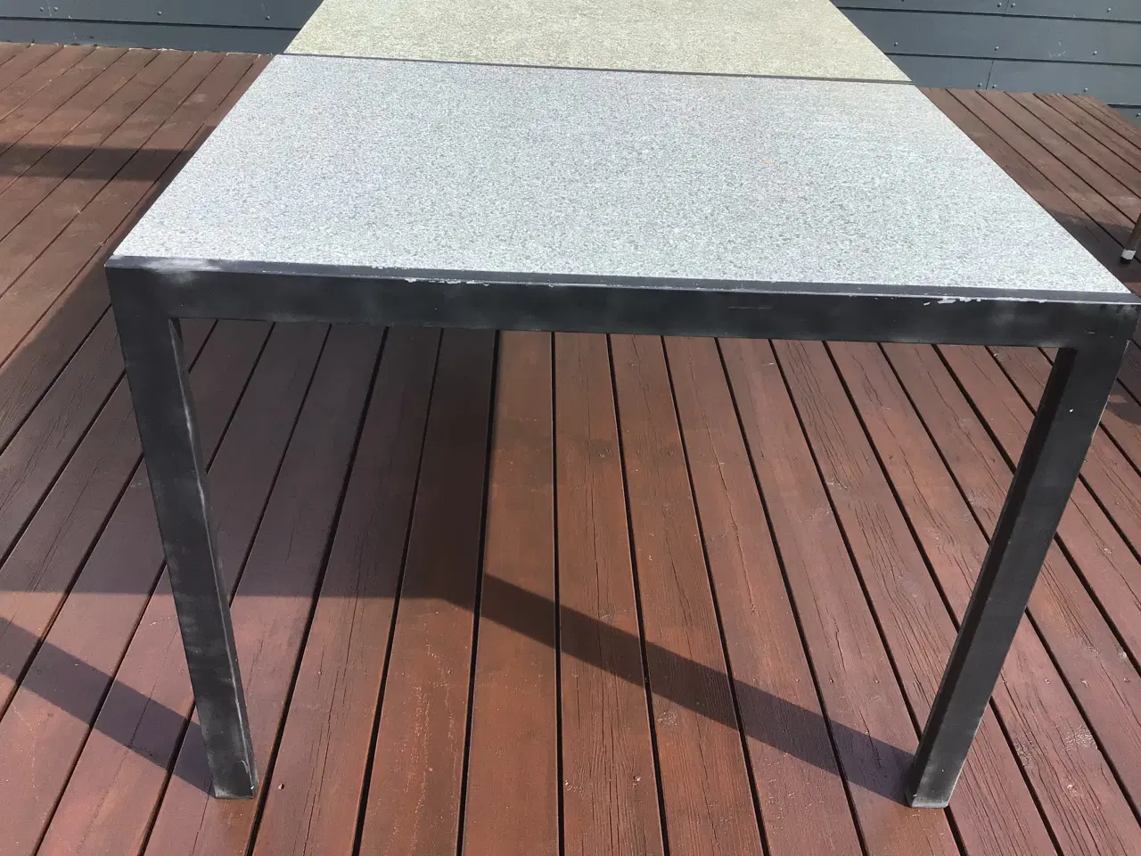 Billede 4 - Havebord m/ 3 stk. granit plader