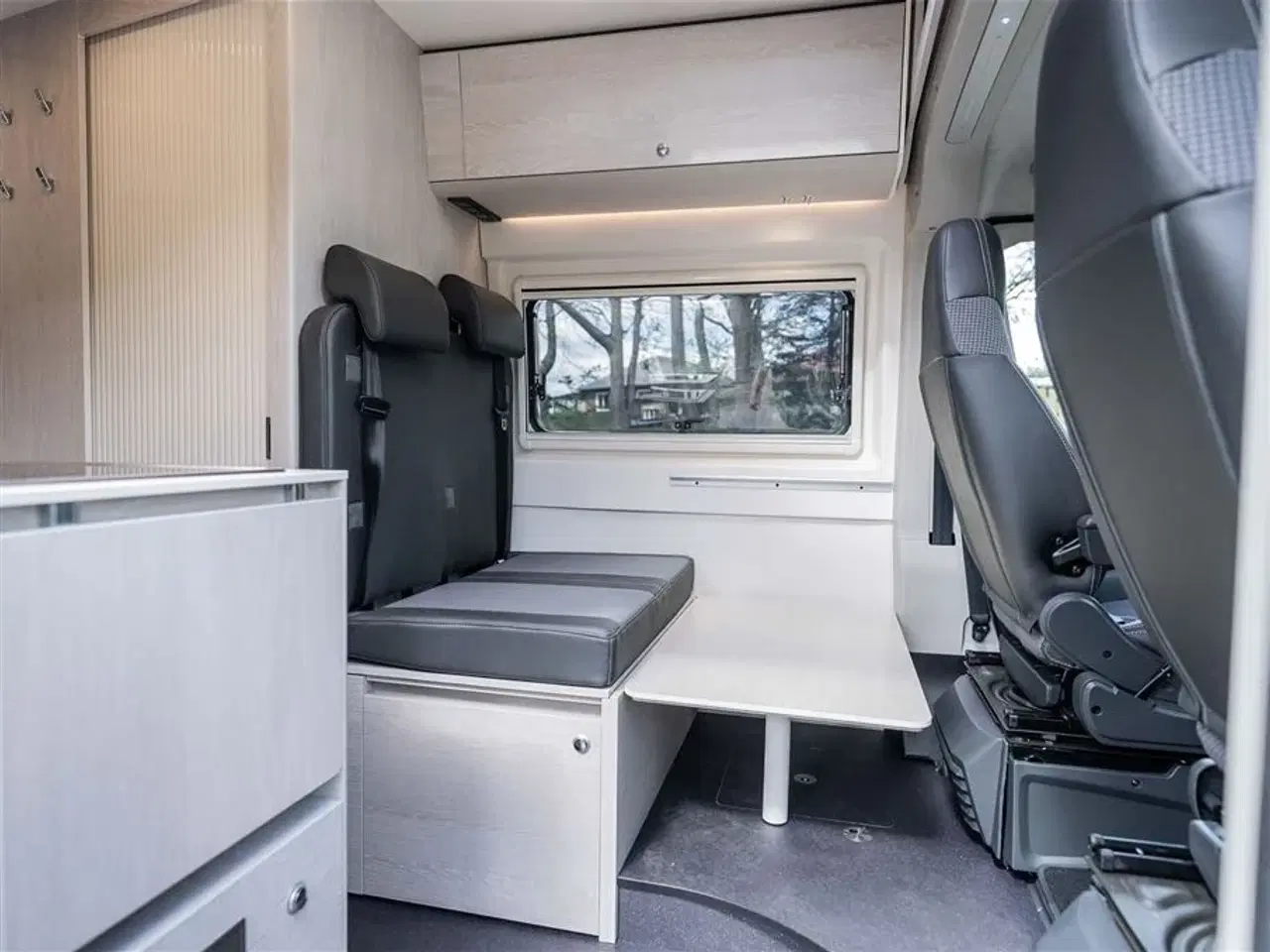 Billede 26 - 2026 - Tourne 6.0 Cruise aut. gear - Black