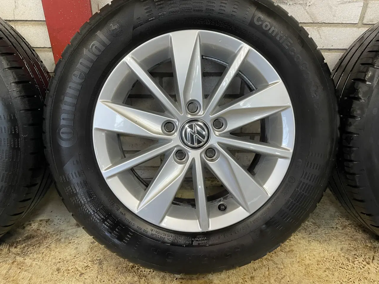 Billede 6 - 15 VW Golf 195/65r15 Ref.C0 sommer