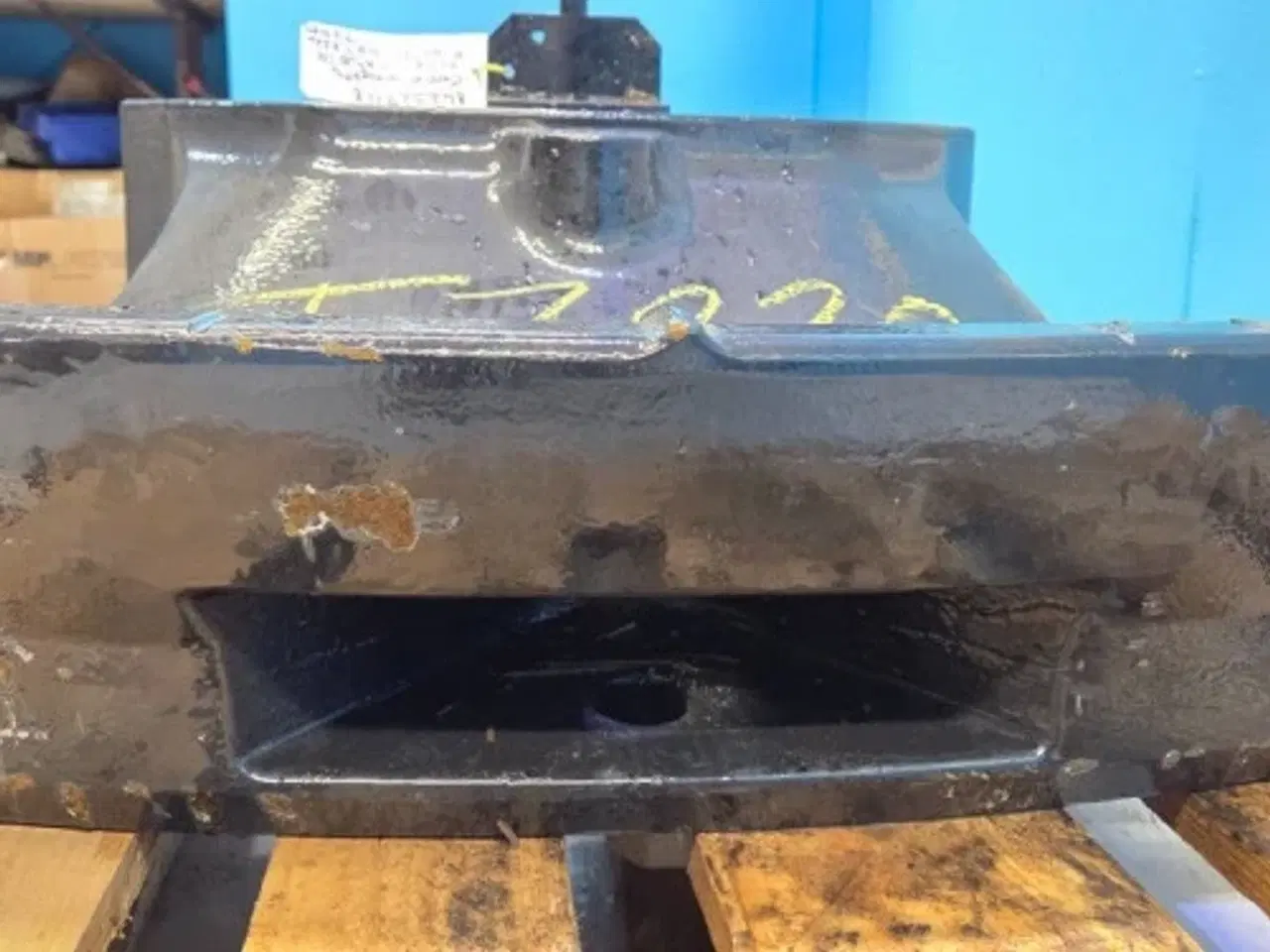 Billede 8 - New Holland T7.220 Vægtholder 84232748