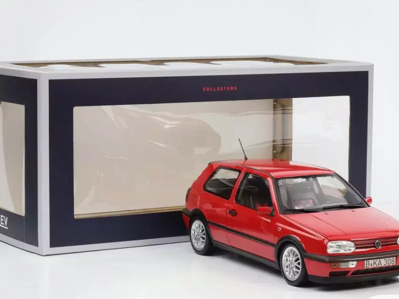 Billede 3 - 1:18 VW Golf GTI 3 20 års Edition 1996