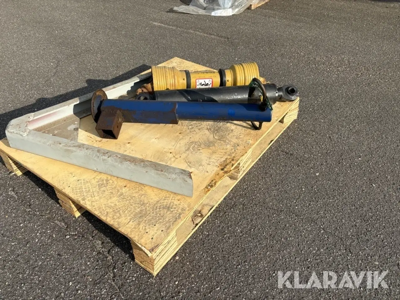 Billede 1 - Hydraulikstempel, PTO, hydraulisk støtteben og A-ramme