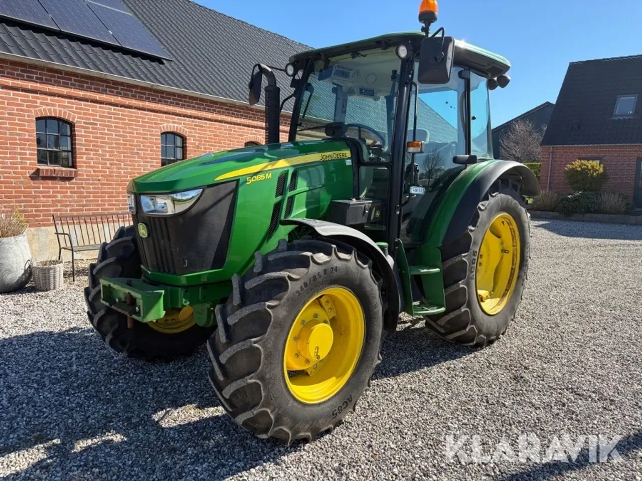Billede 1 - Traktor John Deere 5085M