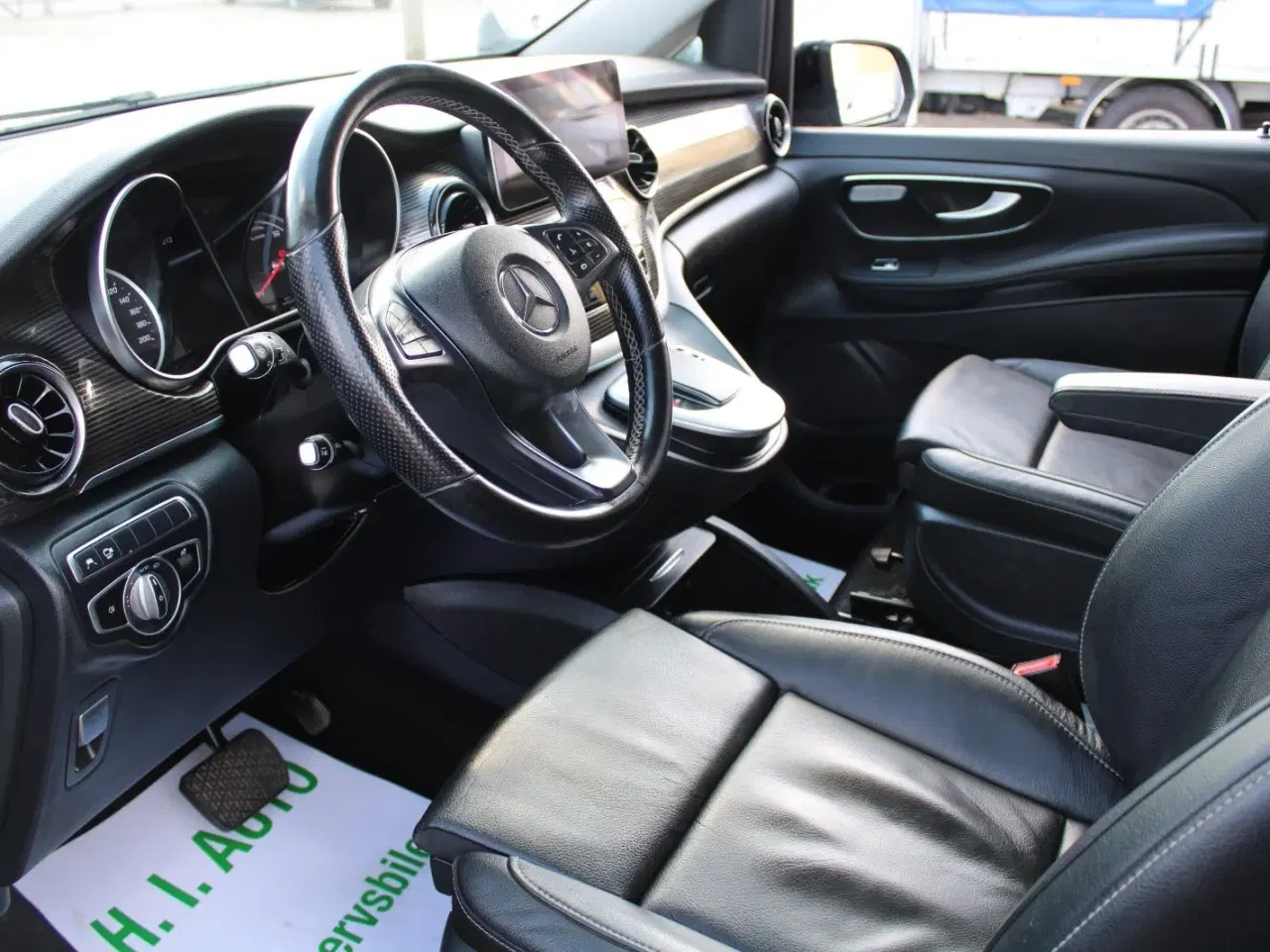 Billede 3 - Mercedes EQV300  Avantgarde XL Van