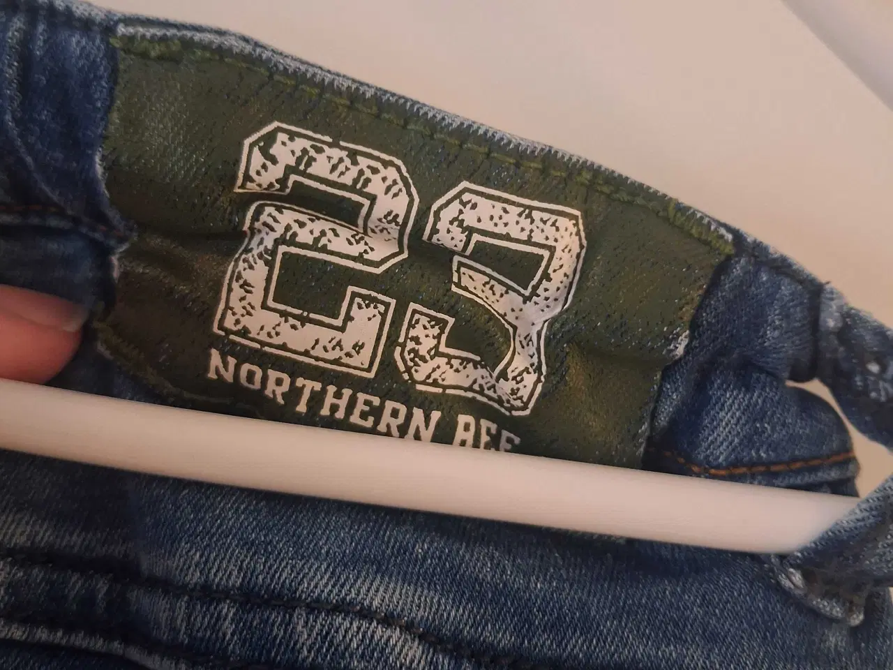 Billede 8 - 152, Hummel jeans + trøje