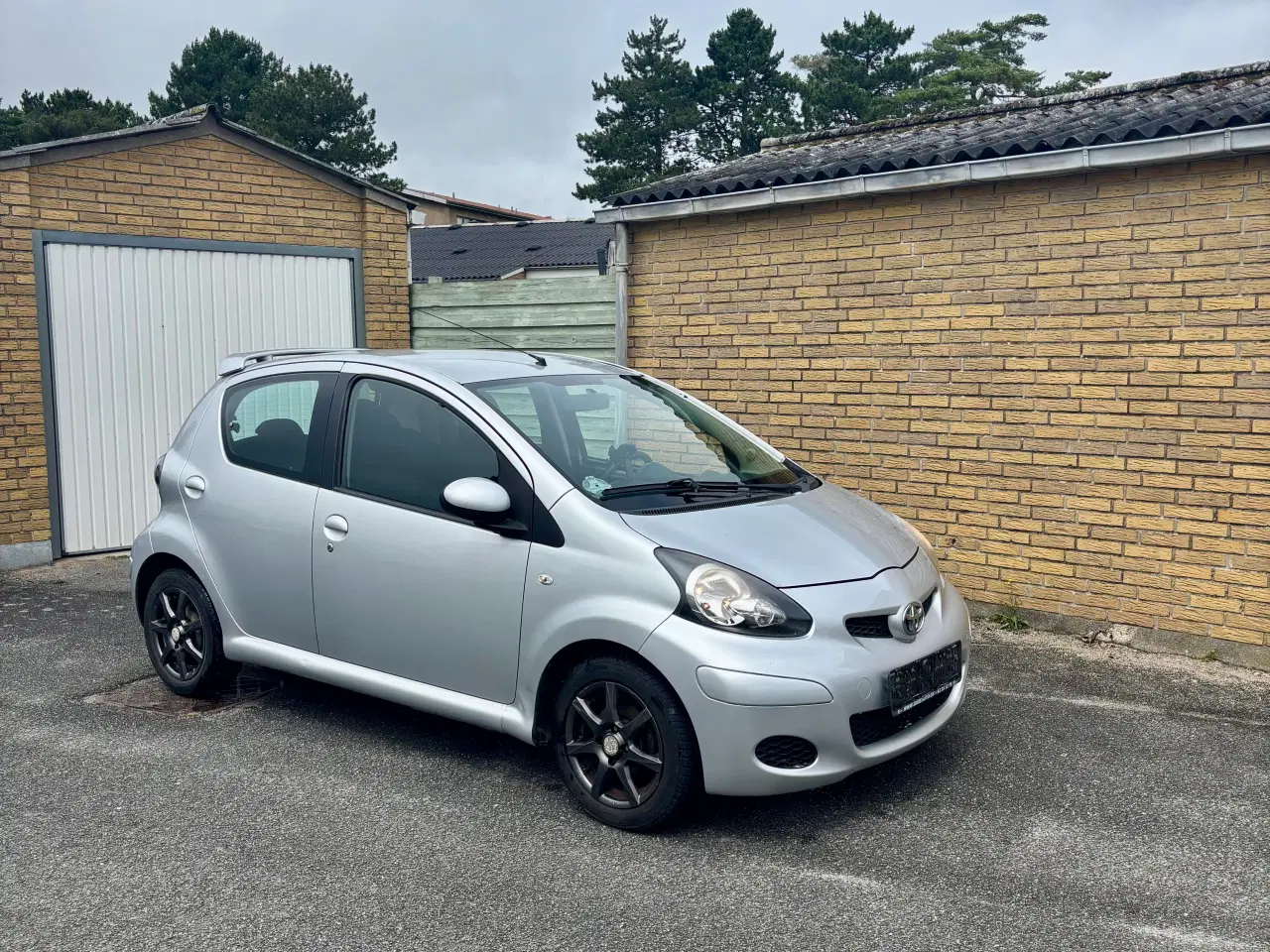 Billede 2 - Flot økonomisk bil Aygo 