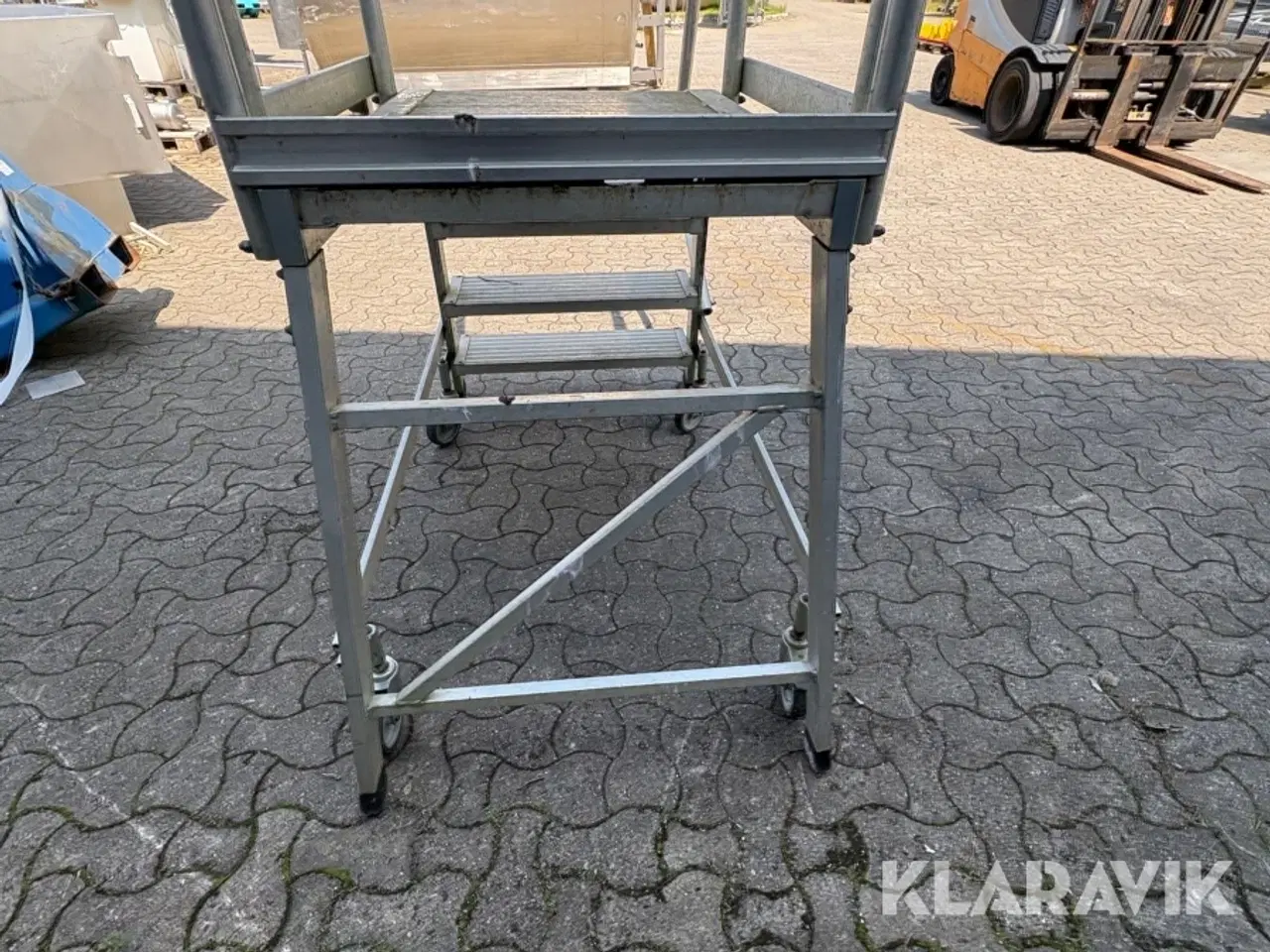 Billede 11 - Trappe med platform på hjul Zarges