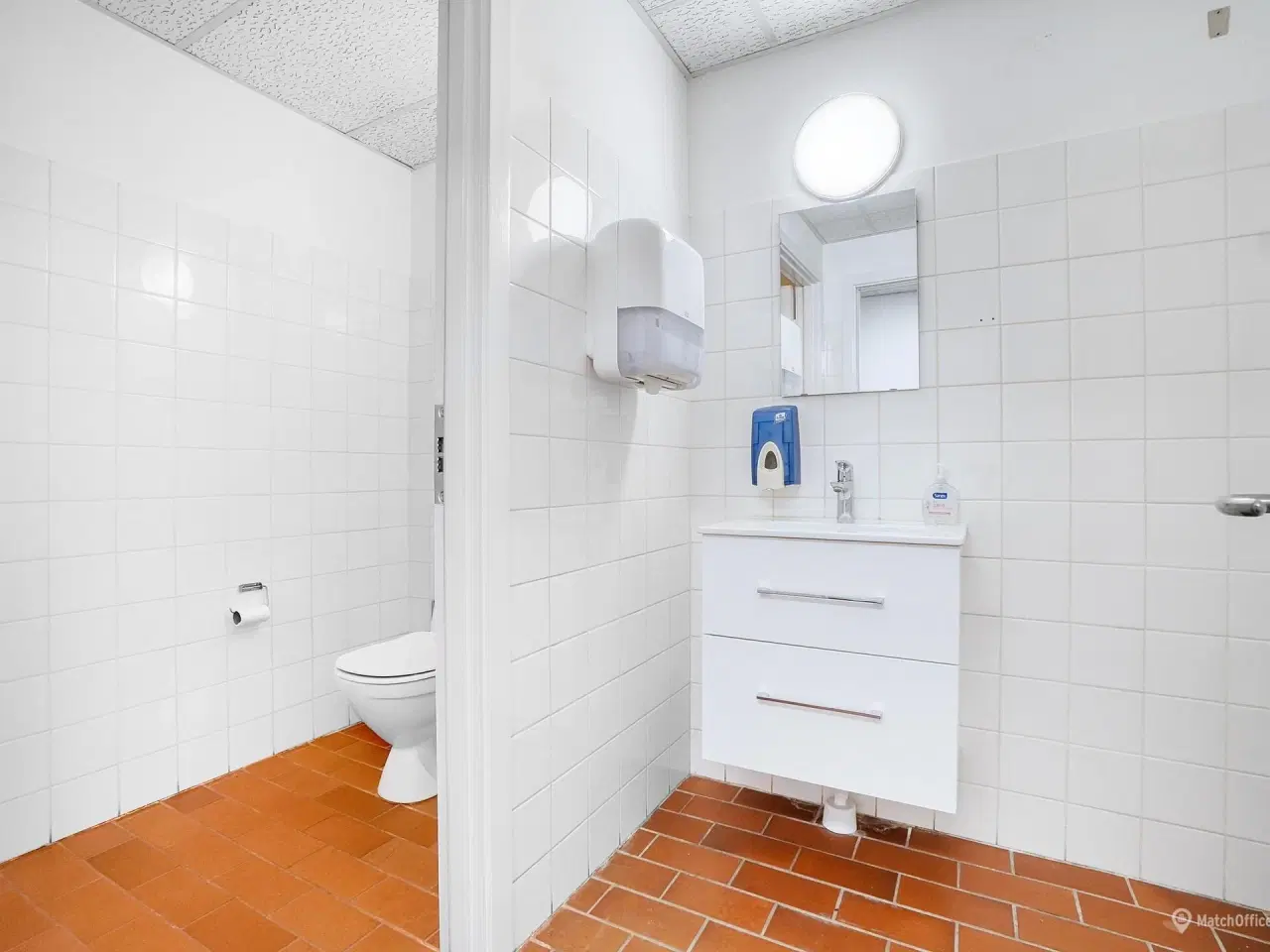 Billede 9 - Flotte lyse kontorer og lager, fordelt på fire lejemål, i velbeliggende ejendom på Avedøre Holme.