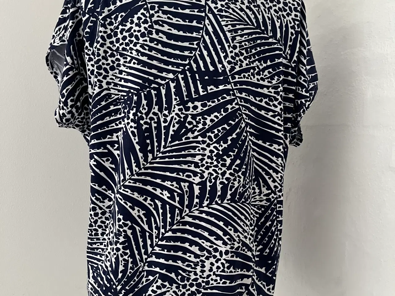 Billede 4 - T-shirt str.38