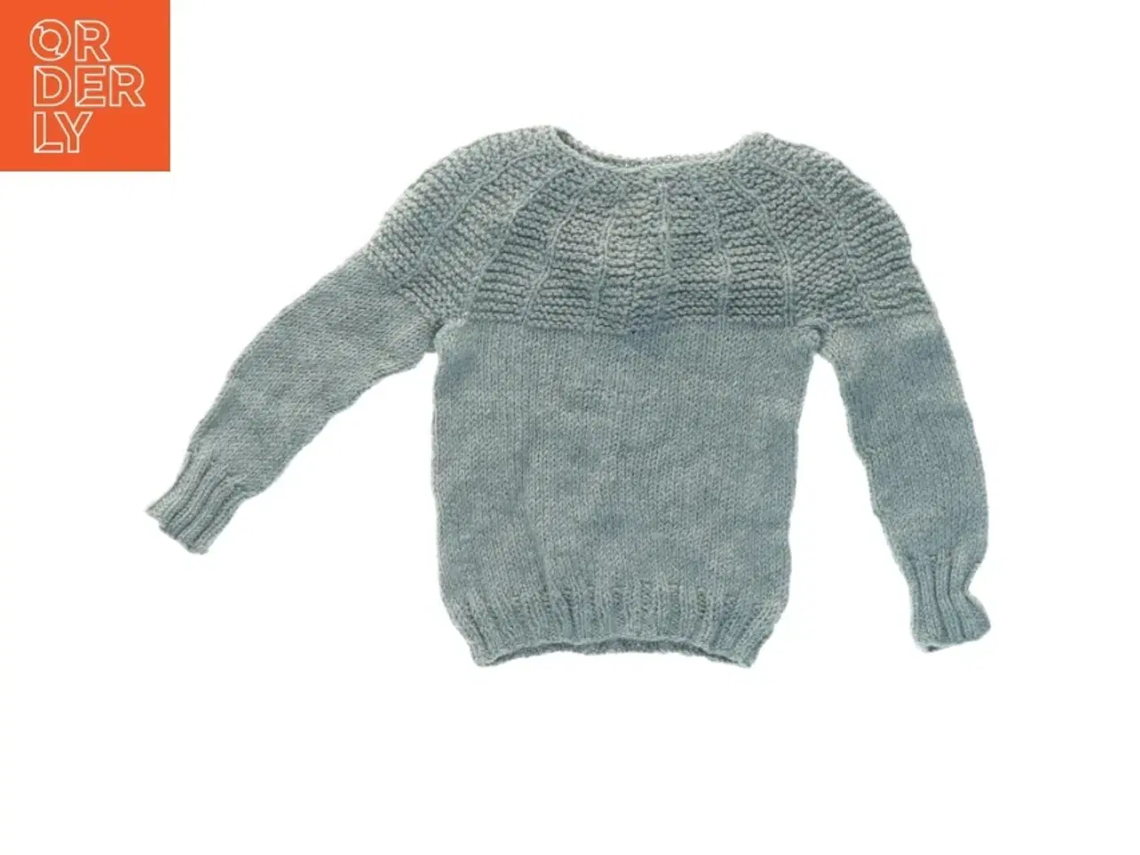 Billede 2 - Grå striktrøje (str. 31 x 25 cm ærme 23 og en halv)