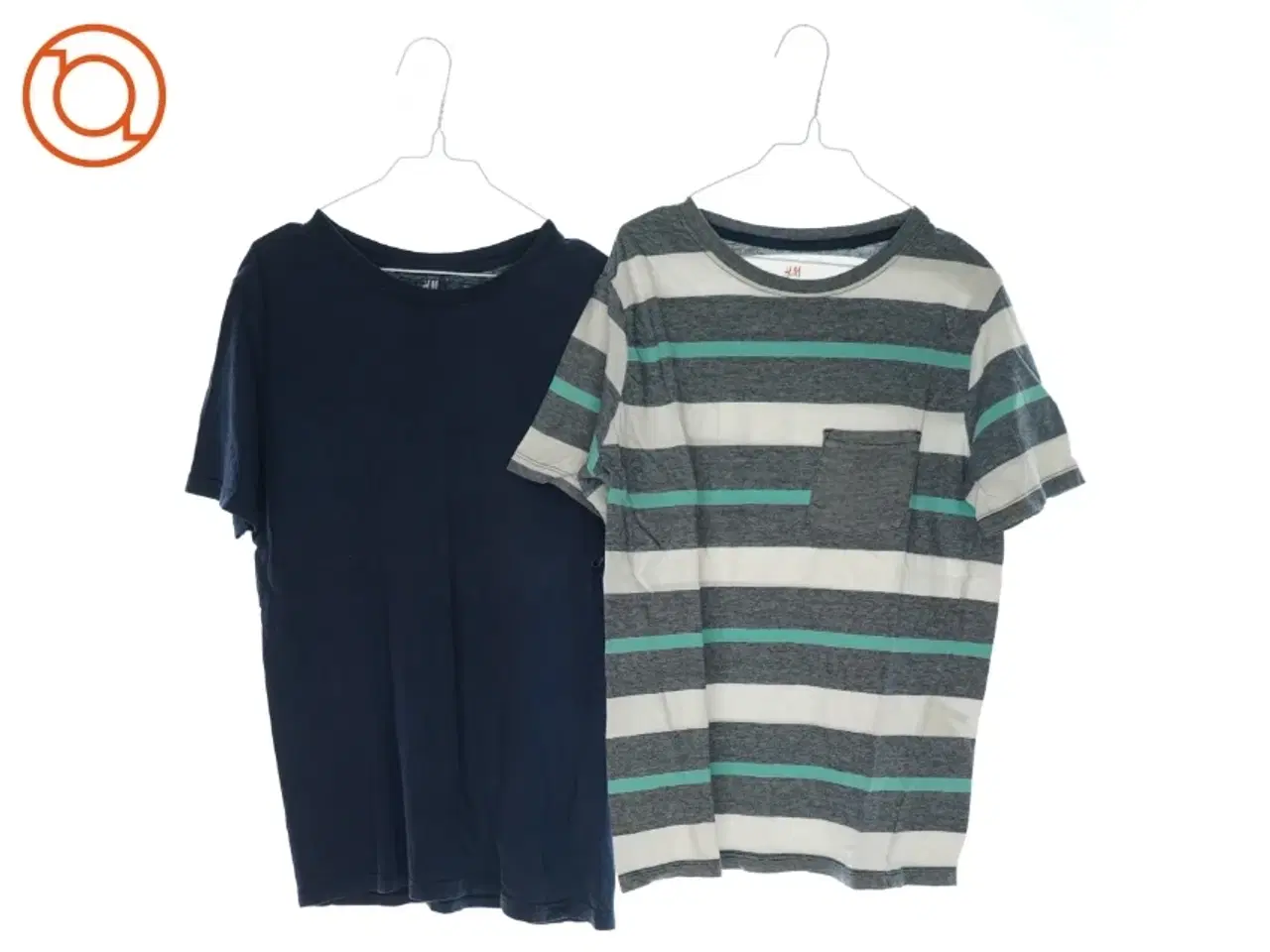 Billede 1 - T-Shirt (2 stk.) fra H&M (str. 146 cm)