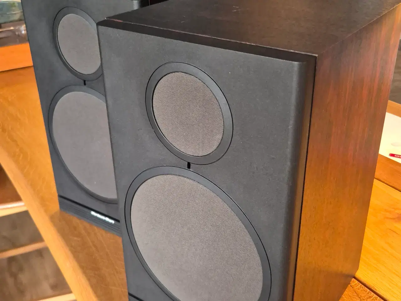 Billede 1 - Power bookshelf højrralere!!!