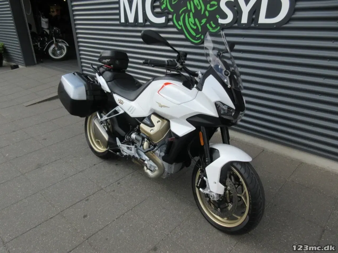 Billede 2 - Moto Guzzi V100 Mandello MC-SYD       BYTTER GERNE
