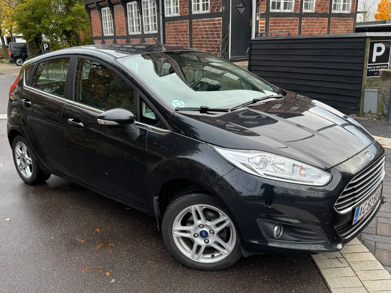 Billede 3 - Ford Fiesta | Velholdt 2013 Hatchback