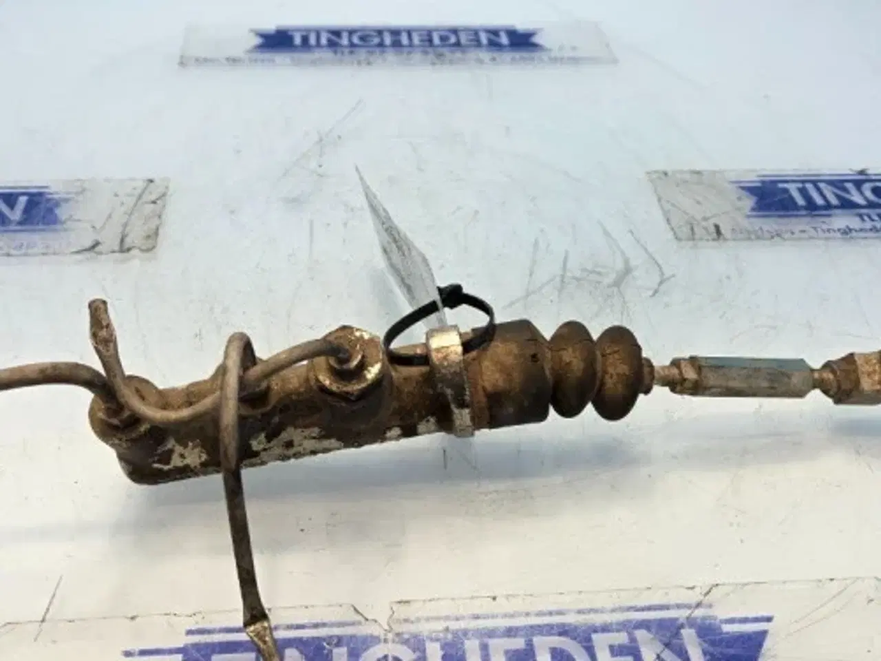 Billede 4 - Case 9120    Ventil    84062326