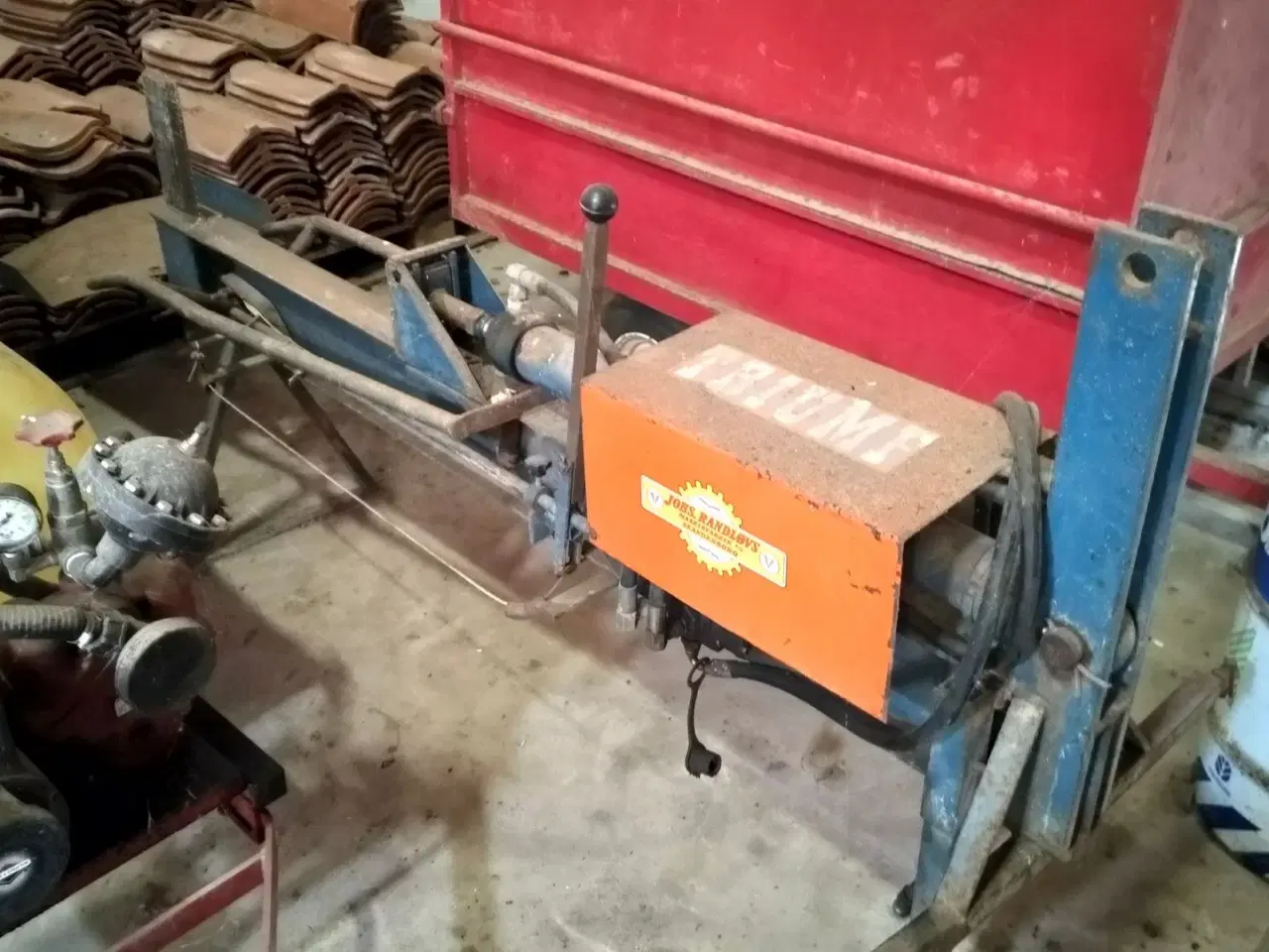 Billede 1 - Triumf brændekløver til traktor