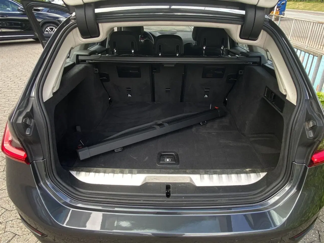Billede 23 - BMW 330e 2,0 Touring Sport Line aut.