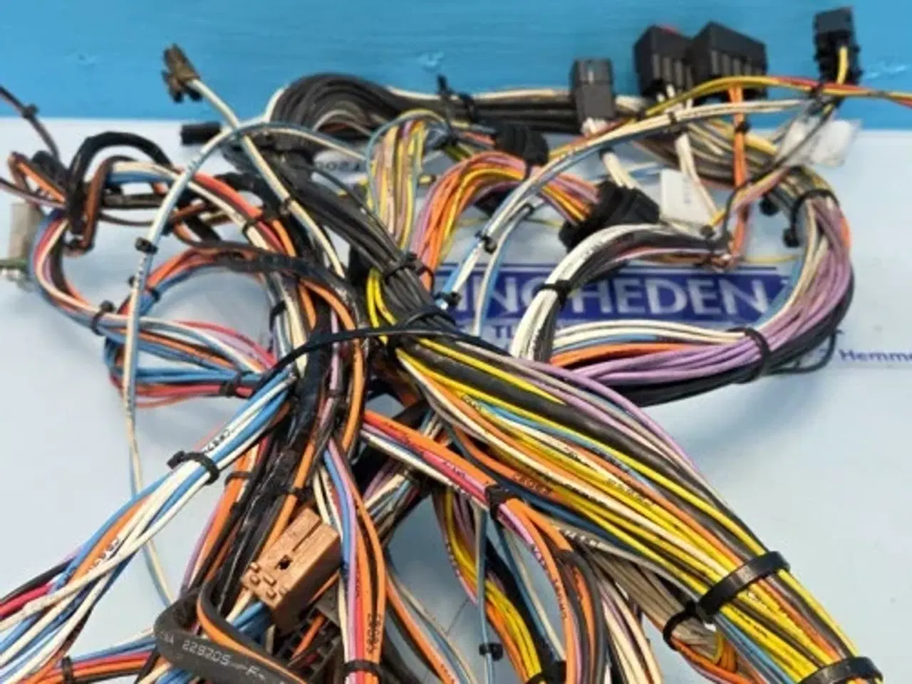 Billede 16 - New Holland CR9080 Ledningsnet