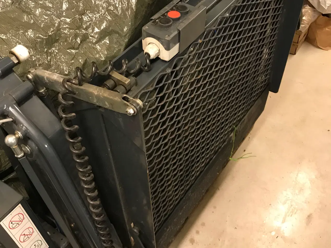 Billede 1 - Lift til handicapbil - evt. til varevogn/godstrans