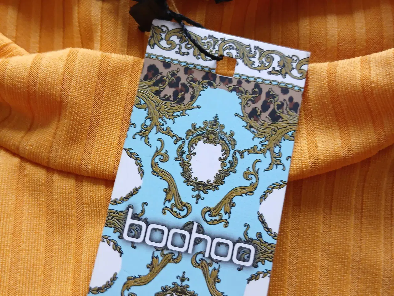 Billede 4 - Kjole. Boohoo. Medium/38