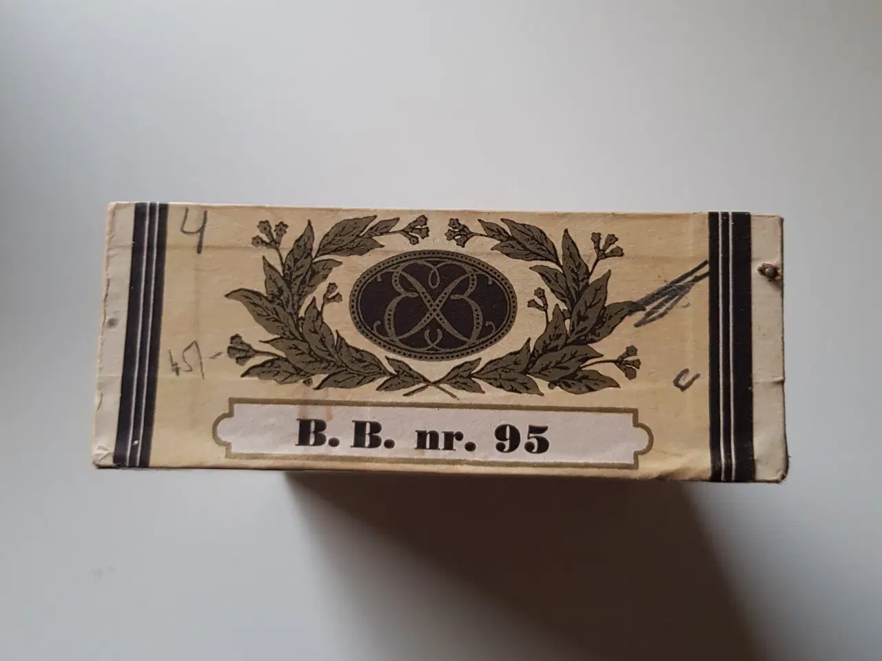 Billede 6 - Trækasse og 2stk cigar æsker 