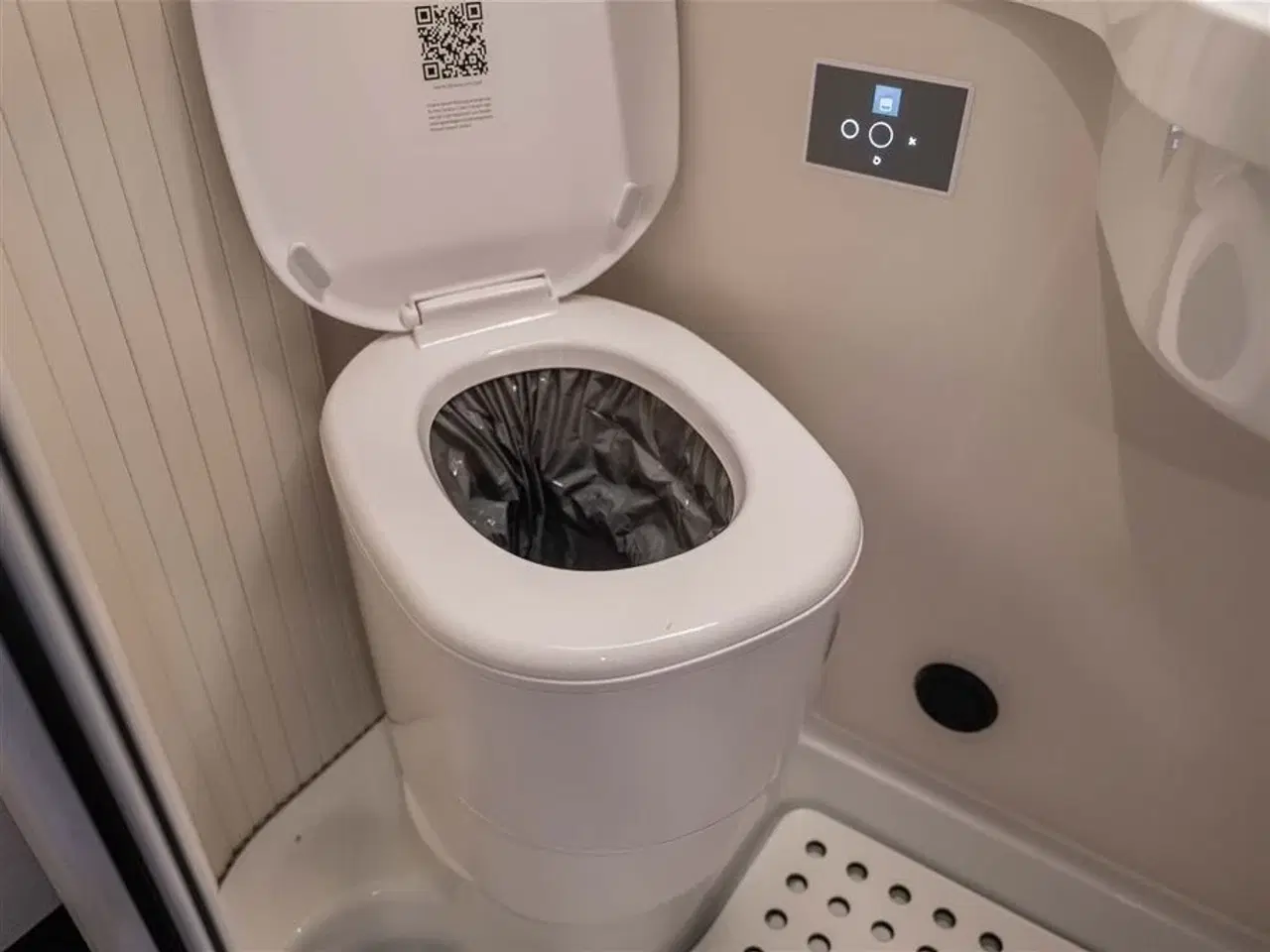 Billede 24 - 2026 - Tourne 6.0 Select aut. gear - Black - 180HK Tournes topmodel