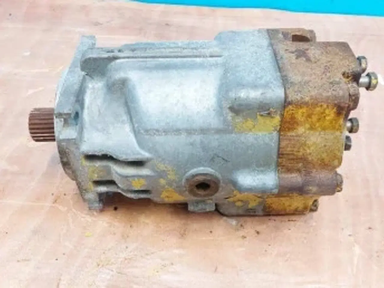 Billede 5 - New Holland TX68 Køremotor 84032254