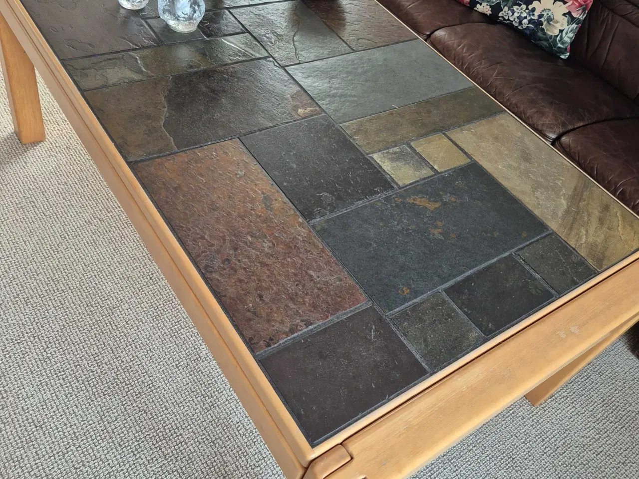 Billede 2 - Sofabord lyst bøgetræ m. Skiferfliser