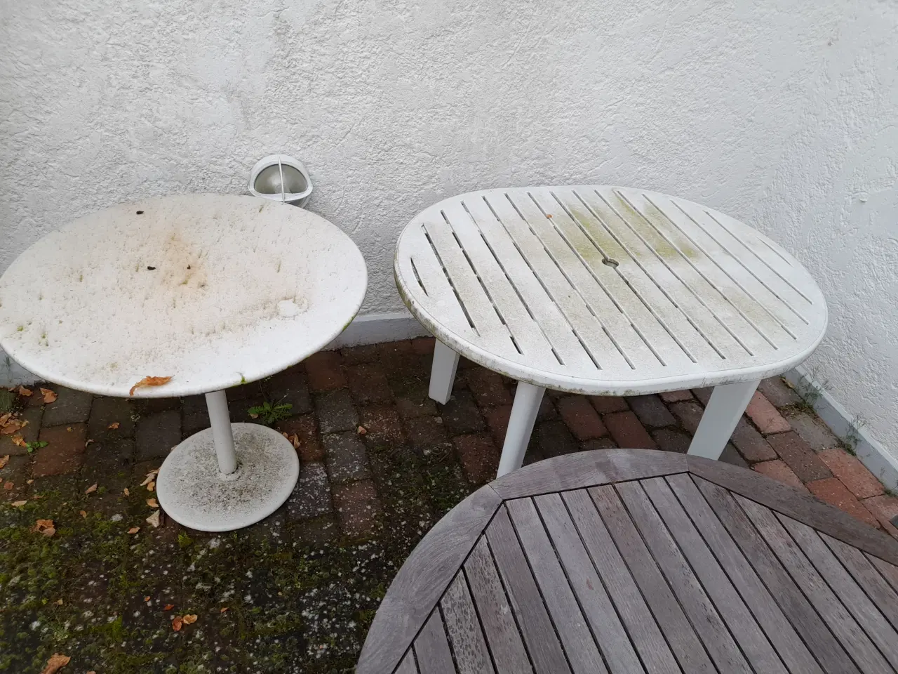 Billede 1 - To haveborde, hvide