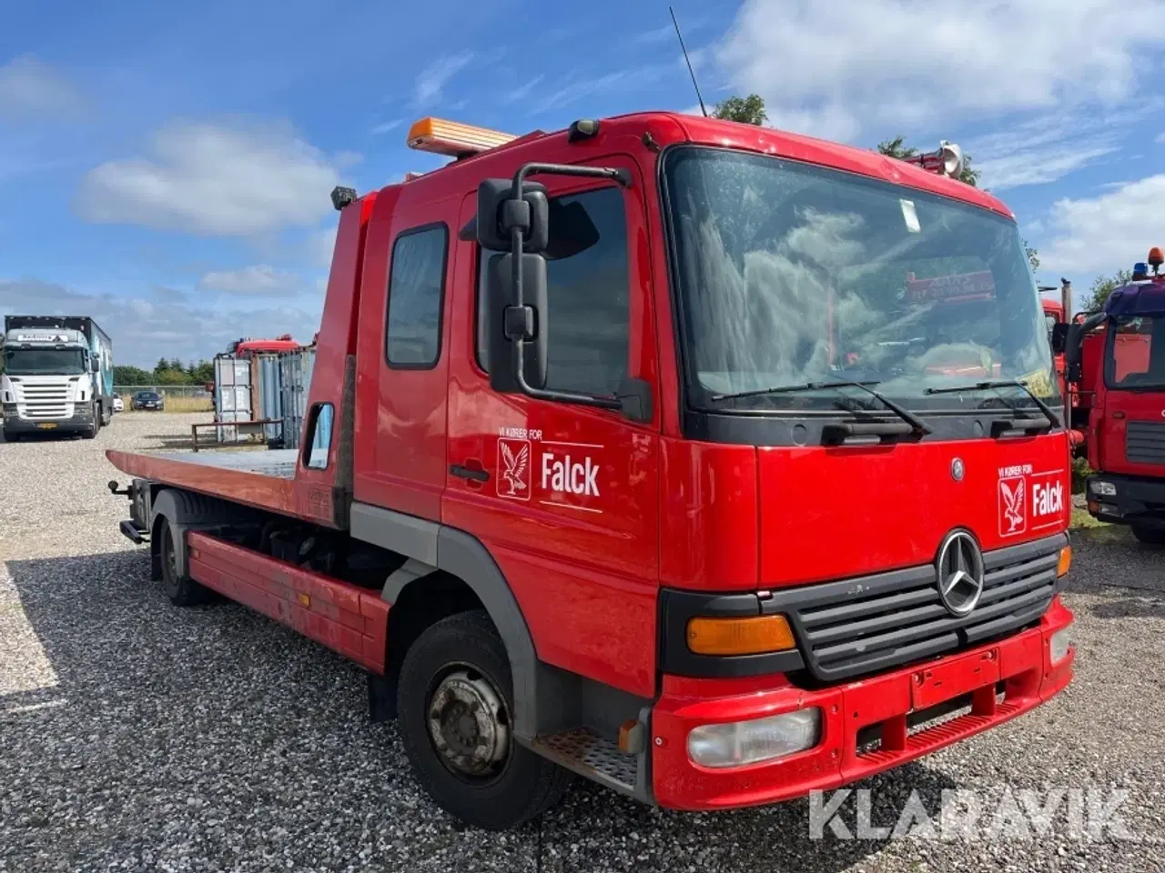 Billede 2 - Redningskøretøj Mercedes-Benz Atego 818 med skydelad og spil