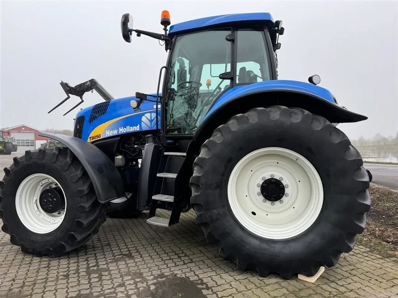 Billede 4 - New Holland T8050 MED AFFJEDRET FORAKSEL!