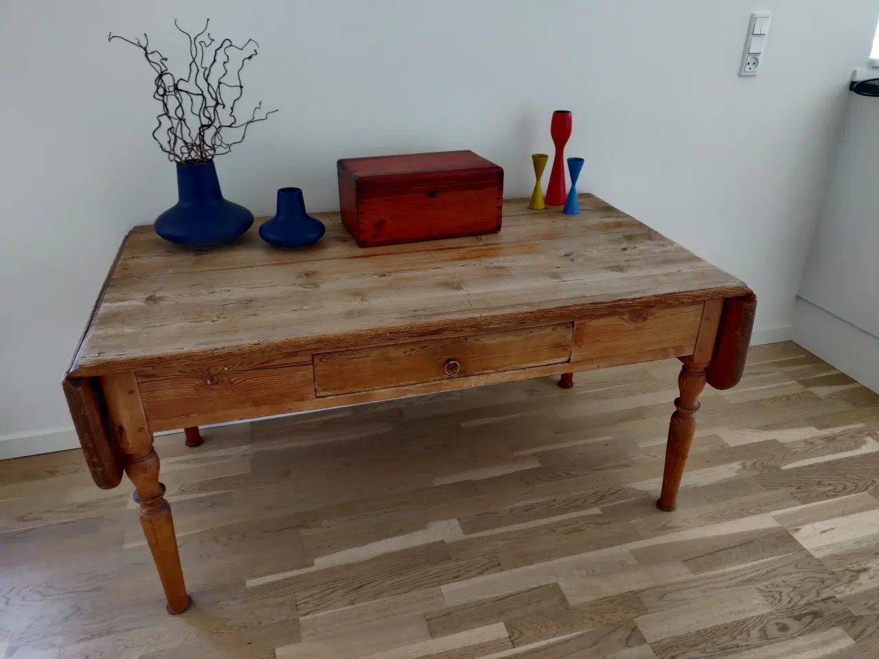 Billede 1 - antikt bord til stuen