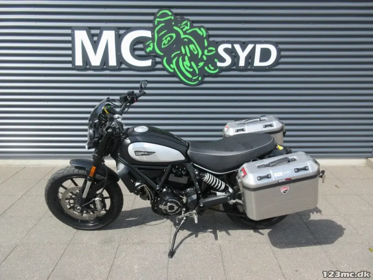 Billede 16 - Ducati Scrambler Icon Dark MC-SYD       BYTTER GERNE