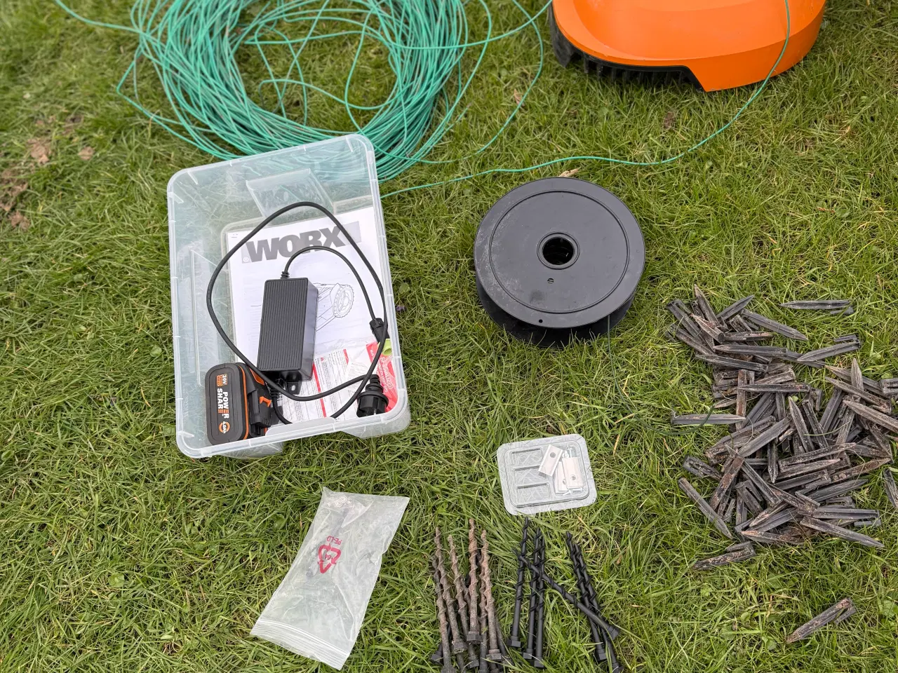 Billede 4 - Worx M500 robot plæneklipper med tilbehør sælges 