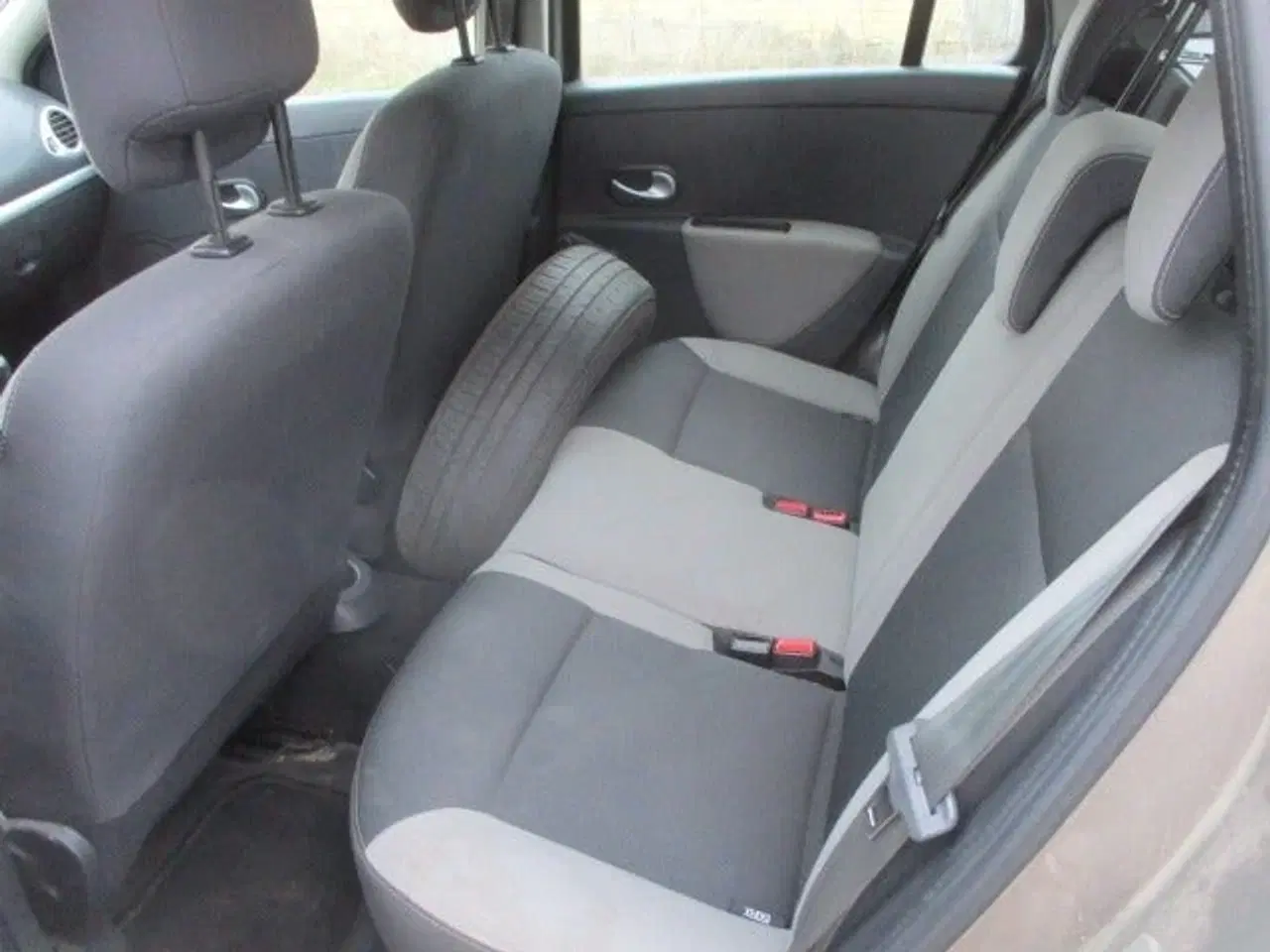 Billede 8 - Renault Clio III 1,2 16V Expression Sport Tourer