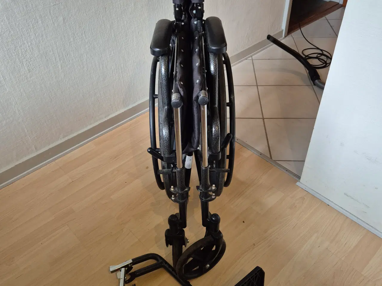 Billede 4 - Kørestol 