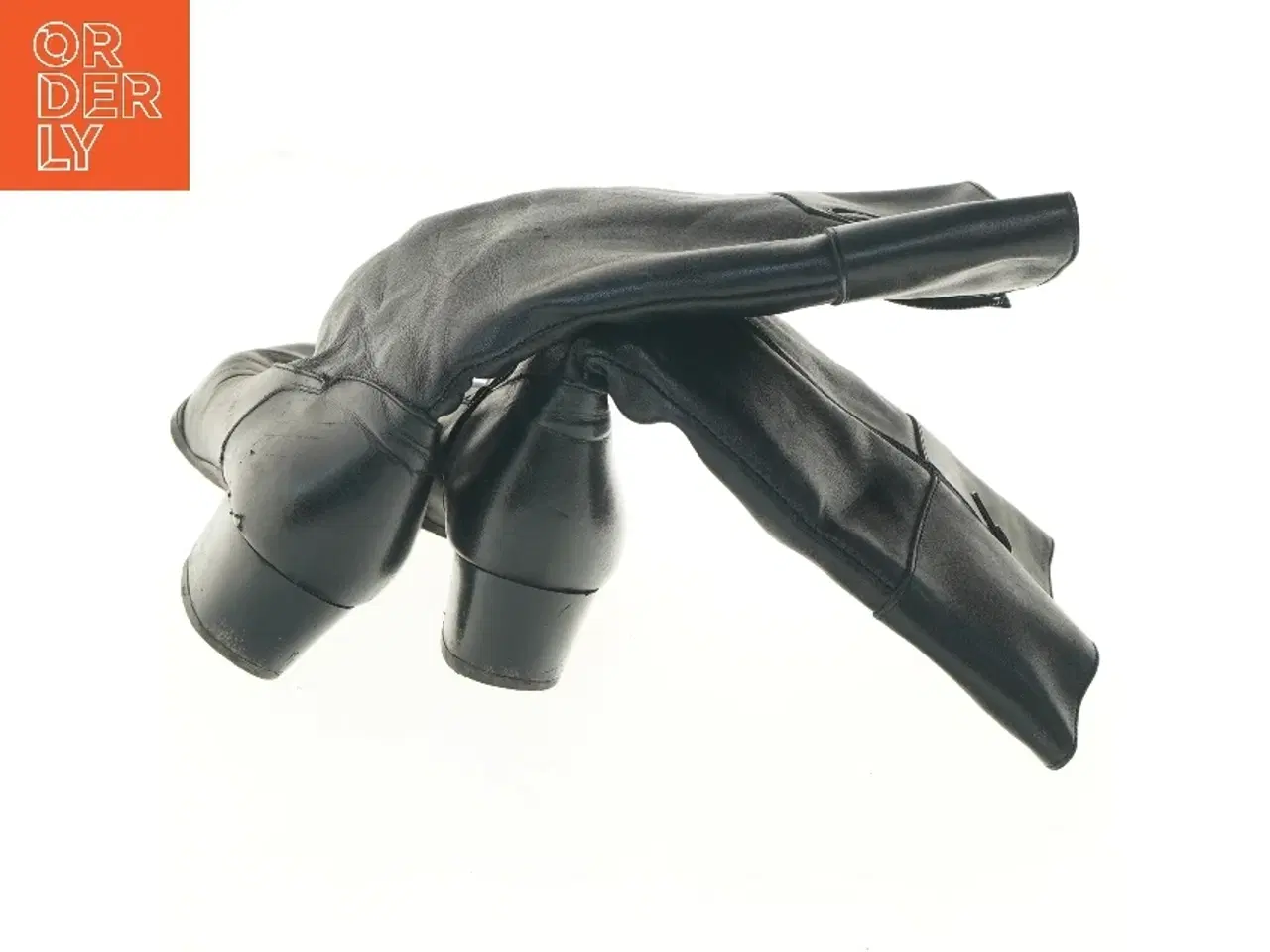 Billede 4 - Sort støvle, størrelse 39 fra Sata (str. 39 )