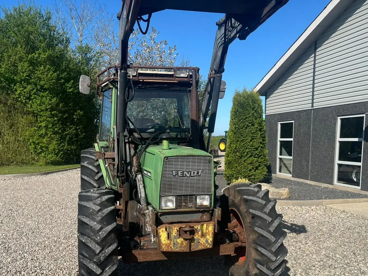 Billede 18 - Fendt 308 LS Farmer Turbomatik med frontlæsser og skovinddækning