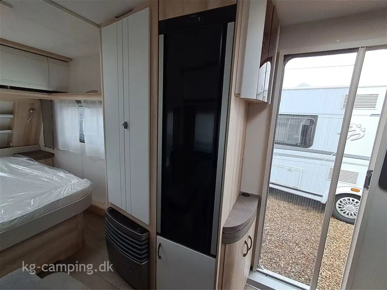 Billede 9 - 2026 - Hobby De Luxe 460 SFf   Ny 2026 Kampagne model DK LINE fra HOBBY - kan nedvejes til 1350 kg.