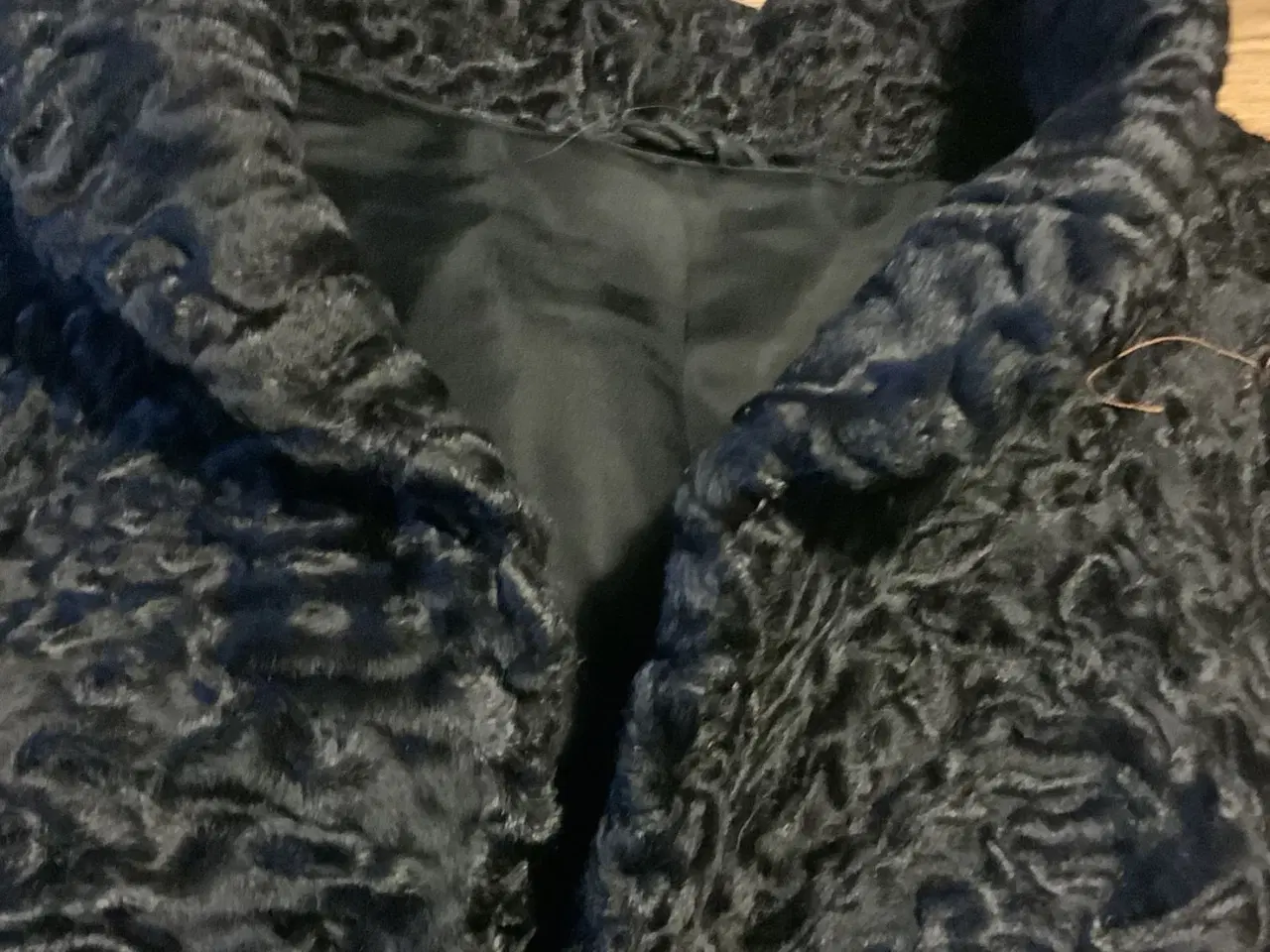 Billede 1 - Pelsjakke - Astrakan