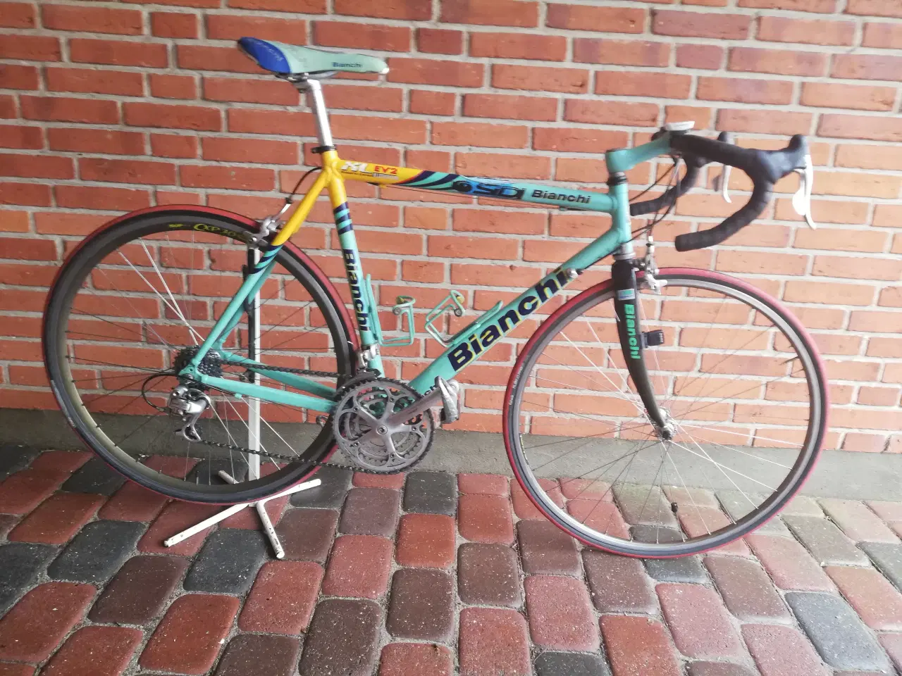 Billede 1 - Racercykel BIANCHI EV2