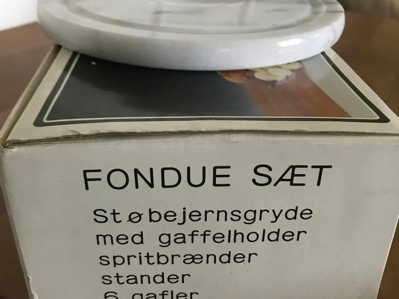 Billede 2 - Fonduesæt, sort støbejern med marmorplade