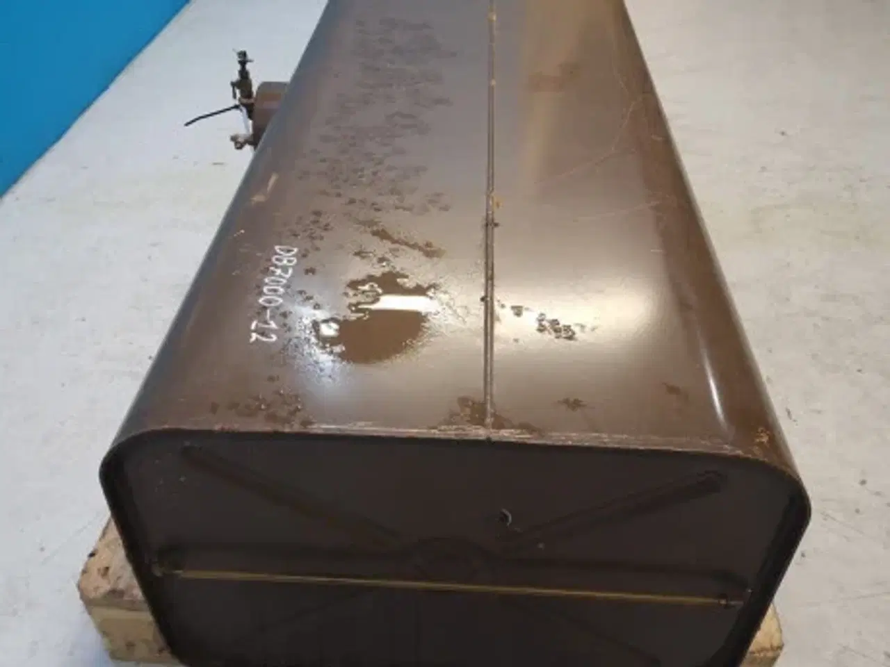 Billede 4 - Dronninborg D7000 Dieseltank 28751800