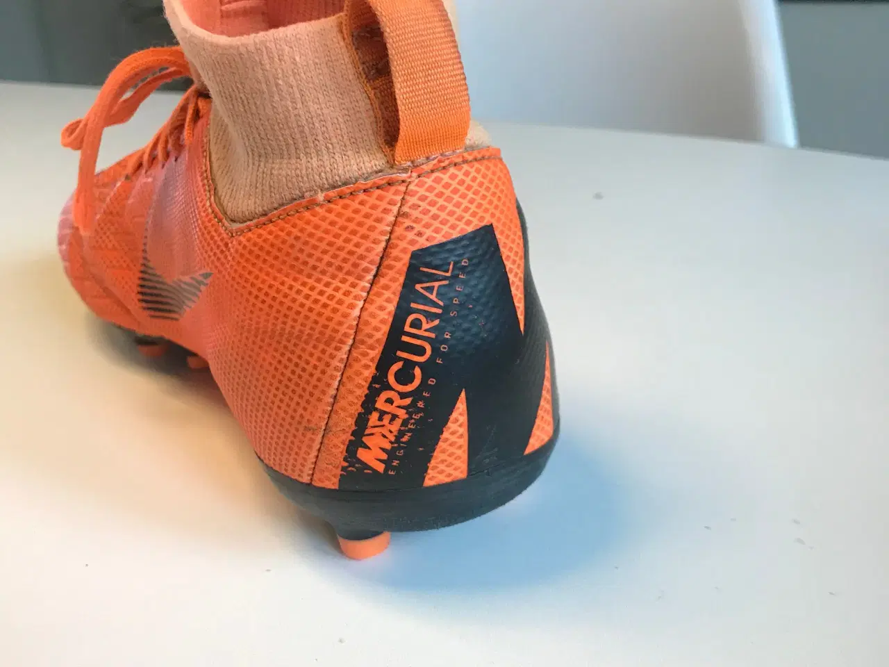 Billede 4 - Orange Nike fodboldstøvler str 36,5