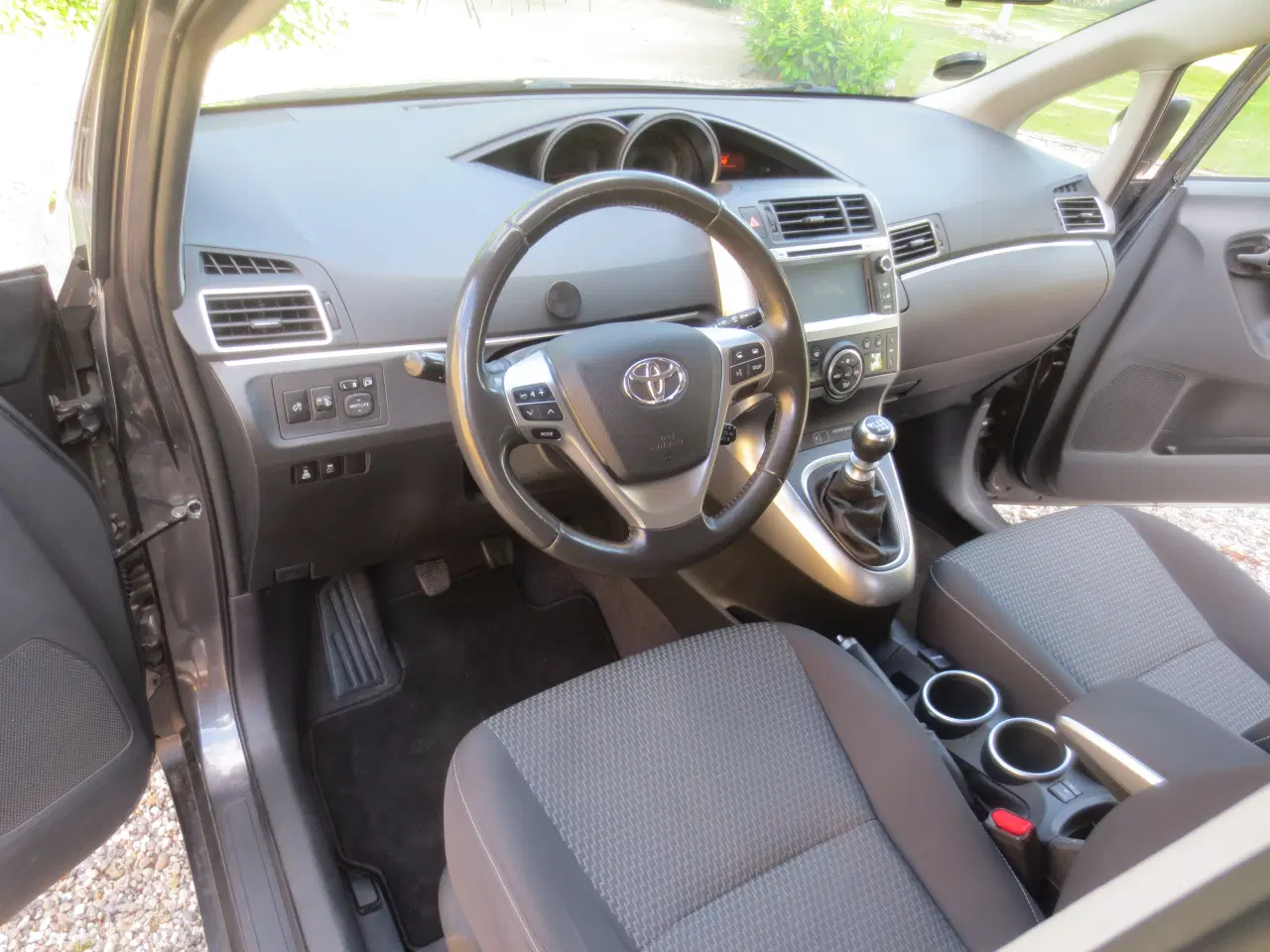 Billede 17 - Toyota Verso 1.6 D 7 Pers År 2014. 
