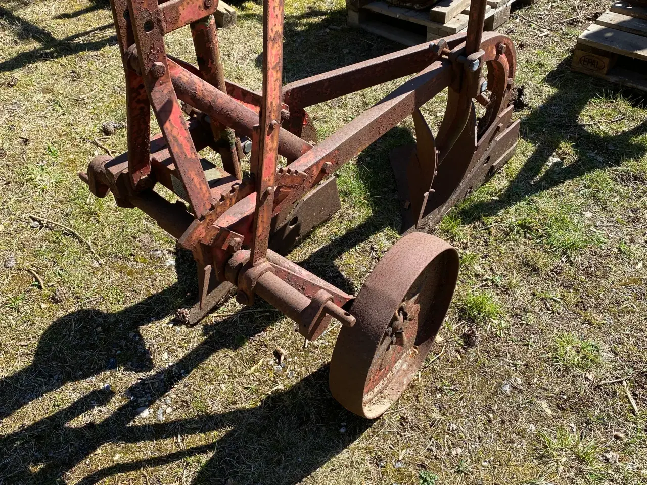 Billede 2 - Plov til traktor 